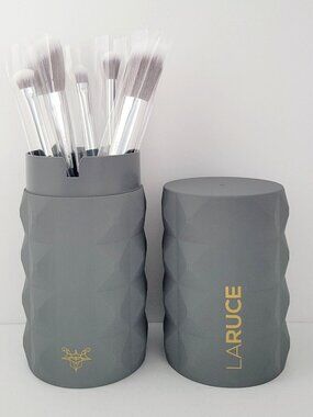 LARUCE Beauty - Christine - Makeup Brush Set With Holder - New!
